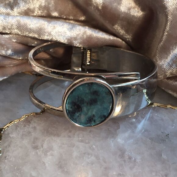 KENNETH COLE Silver & Blue Bracelet! - Picture 9 of 16